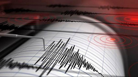 Komşuda 4.4 şiddetinde deprem