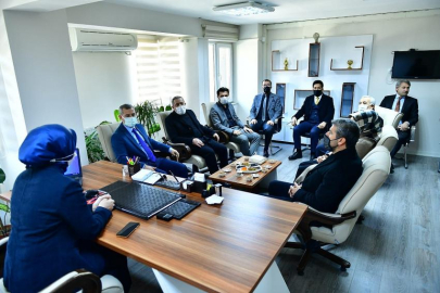 AKP Gençlik ve Kadın Kollarına “Hayırlı olsun”...