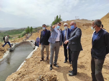 Muhtardan, vekile; "..Buraya bir boru mu atamayacak?..
