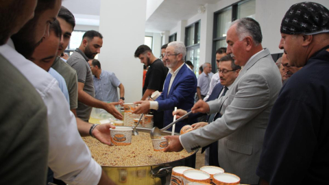 İnönü Üniversitesinde Aşure Dağıtıldı