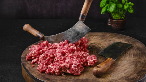 Vatandaşa kıyma yerine taşlık yedirmişler