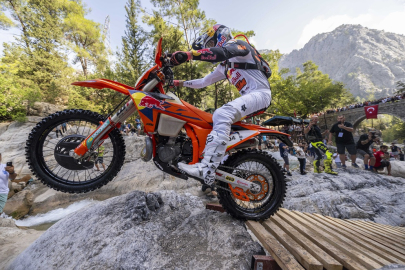 Alman sporcu Manuel Lettenbichler zirvede