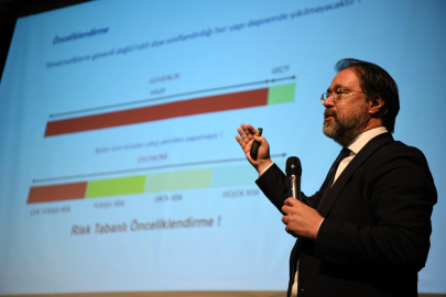 Depremlerin Sonuçları Konferansta Değerlendirildi