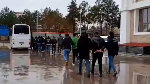 Adıyaman’da uyuşturucu operasyonu: 6 kişi tutuklandı  - Videolu Haber