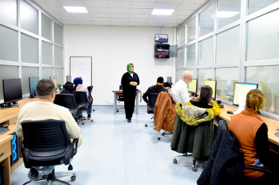 ENGELLİ BİREYLERE YÖNELİK EĞİTİMLERİNE DEVAM EDİYOR