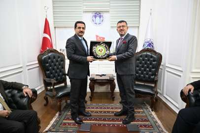 Ağbaba, Başkan Bayram Taşkın’ı ziyaret etti