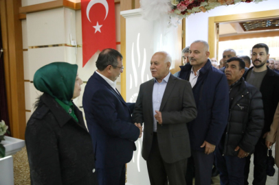 AK Parti Bayramlaşma Töreni Düzenledi