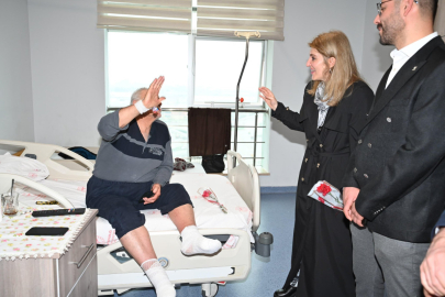 Milletvekili Ölmeztoprak Bayram'da Hastaları Ziyaret Etti