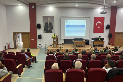 Polis Şehir İçi Minibüs Sürücülerine Eğitim Verdi