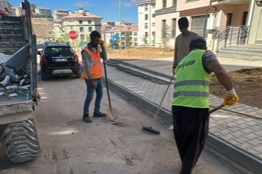 Vali Yavuz Deprem Konutları İçin Whatsap Hattı Oluşturdu