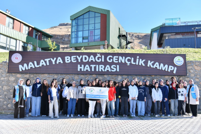 Yeşilyurt Kent Konseyi Kız Öğrencileri Kampa Aldı