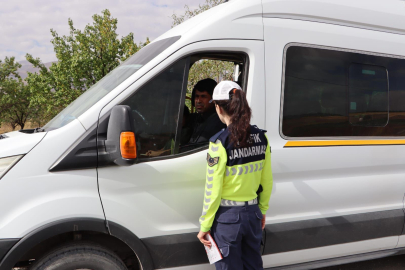 Okul Servis Araçları Denetleniyor