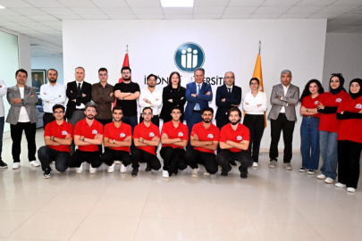 Rektör Akpolat, TEKNOFEST’e Katılan Öğrencilerle Buluştu