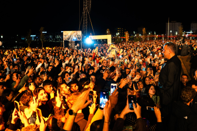 HALUK LEVENT İLE TÜRKÜLERE BİR MÜZİK YOLCULUĞU