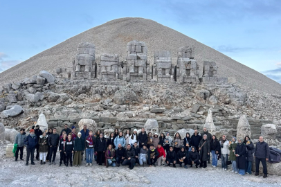 Nemrut Dağında Kitap Okudular