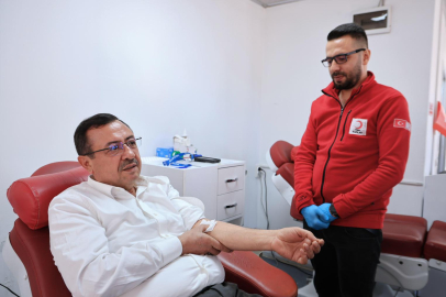 AK Parti Teşkilatı Kızılay'a Kan Bağışladı