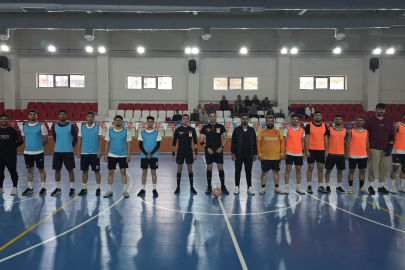 CUMHURİYET KUPASI FUTSAL TURNUVASI TAMAMLANDI