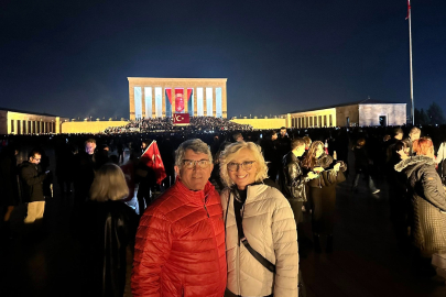 Anıtkabir Gece de Doldu Taştı