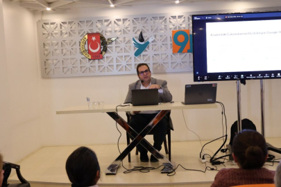 'Dijital ve Yapay Zeka Okuryazarlığı' eğitimi verildi