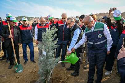 Malatya'da 2 Bin 200 Fidan Toprakla Buluştu