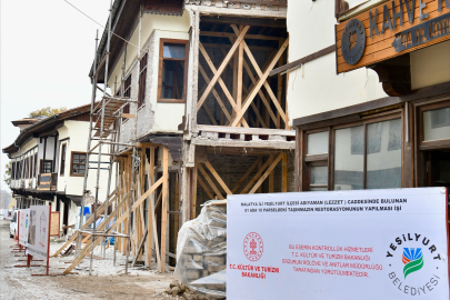 Yeşilyurt Lezzet Caddesi Restore Ediliyor