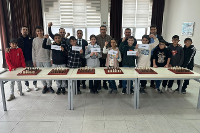 Öğrencilere Satranç Turnuvası düzenlendi