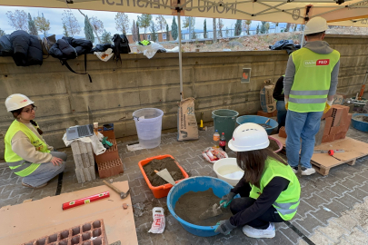 GENÇ MÜHENDİS ADAYLARI DUVAR ÖRMEK İÇİN YARIŞTI