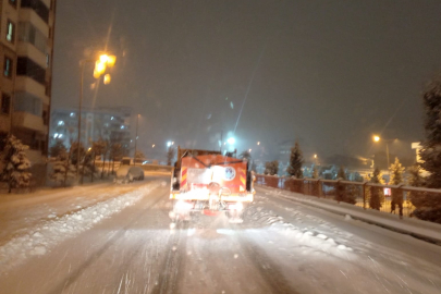 Battalgazi Belediyesi Tuzlama Çalışmasına Devam Ediyor