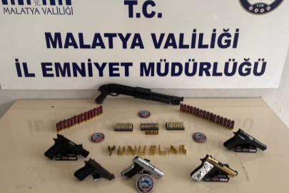 Malatya'da Tabanca Satan 2 Kişi Yakalandı