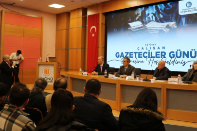 Malatya'da 10 Ocak Gazeteciler Günü'nde Yapay Zekâ Tartışıldı