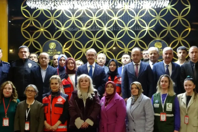 Vali Yavuz: Şiddetle mücadele siyaset üstü bir anlayışla yürütülmelidir