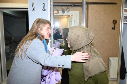 Darp Edilen Öğretmene Milletvekilinden Ziyaret