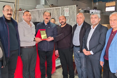 Örnek Esnafa Teşekkür Plaketi