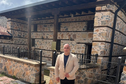 Yeşilyurt'ta Tarihi Cami yıkılmak üzere