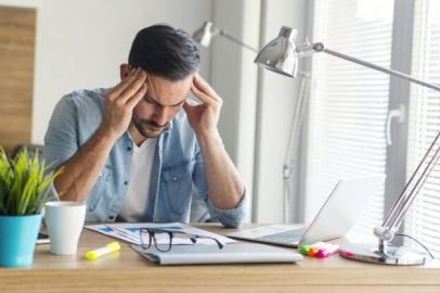 Ertelenen hayatlar, uzayan bekleyiş