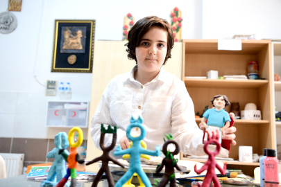 Kendi hikayesini kitaba dönüştürdü