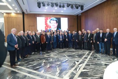 Ankara'da toplanan Malatyalılar Turgut Özal'ı andılar