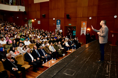 Yeşilyurt'ta 'Aile Saadetleri' Konferansı düzenlendi
