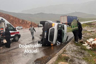 Doğanşehir'de Yolcu Minibüsü Devrildi: 12 Yaralı