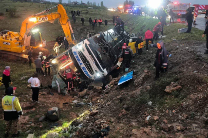 Doğanşehir'de Otobüs şarampole yuvarlandı; 3 Ölü