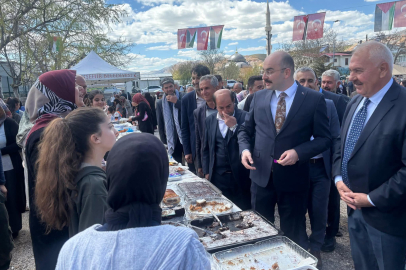 Erkenek'te Gazze'ye yardım kermesi