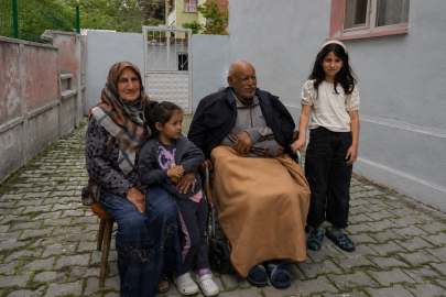 Engelli vatandaşlara tekerlekli sandalyeler verildi