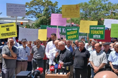 Arguvanlı Çiftçiler Hububat fiyatlarını protesto etti