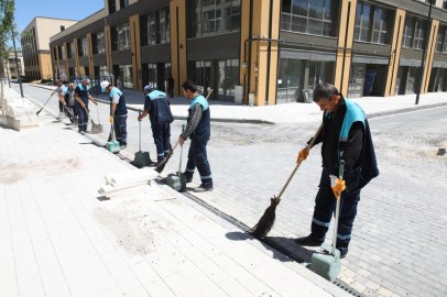 Akpınar Çarşısı temizlenerek açılışa hazırlanıyor