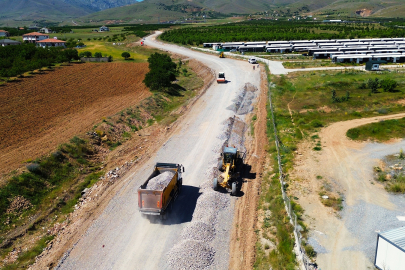 Büyükşehir Üzümlü'nün yolunu açıyor