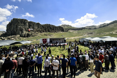 Drejan Aşireti Yama Dağı şenliklerinde bir araya geldi