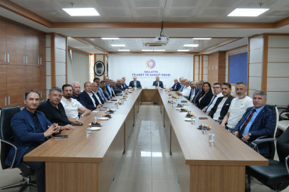Sadıkoğlu’ndan ihracatçı birliklerine logo ve marka çağrısı