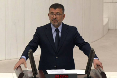 Ağbaba: Gazeteciler bugün sansürle, yargı sopasıyla ve gözaltılarla mücadele ediyor