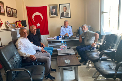 Akçadağ'da 5 Belediye Meclis üyesi Yeni Parti'ye katıldı