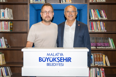 Ünlü Şef Ömür Akkor Malatya'da ziyaretlerde bulundu
